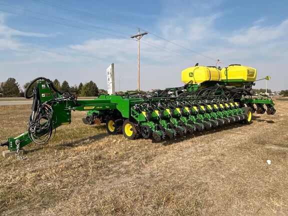 2024 John Deere DB66 Planter