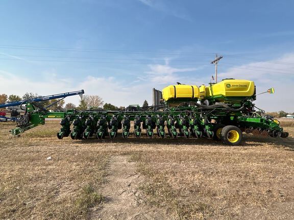 2024 John Deere DB66 Planter