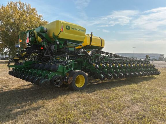 2024 John Deere DB66 Planter