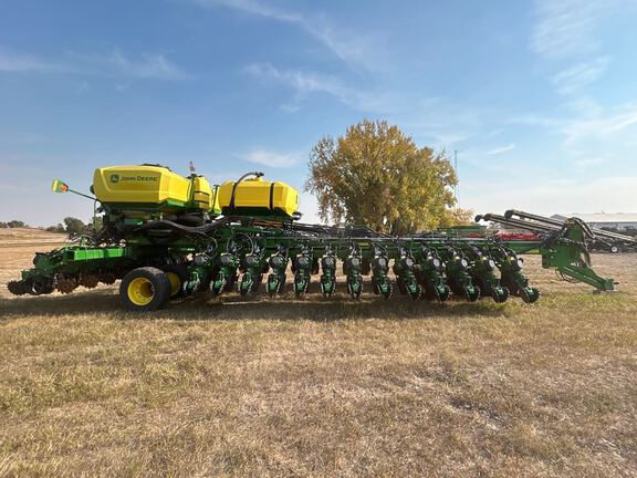 2024 John Deere DB66 Planter