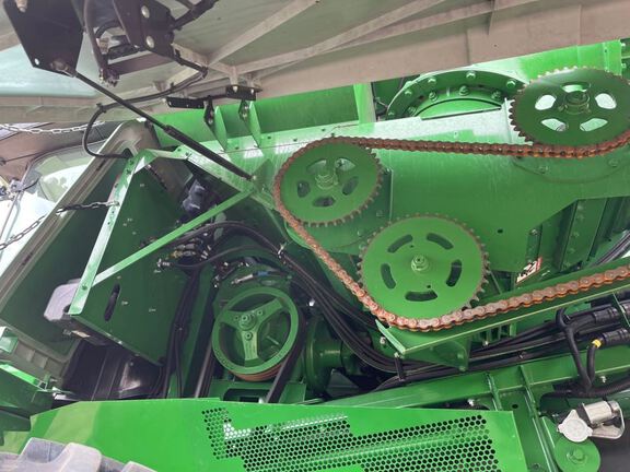 2023 John Deere S780 Combine