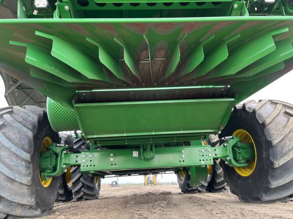 2023 John Deere S780 Combine
