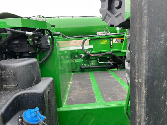 2023 John Deere S780 Combine