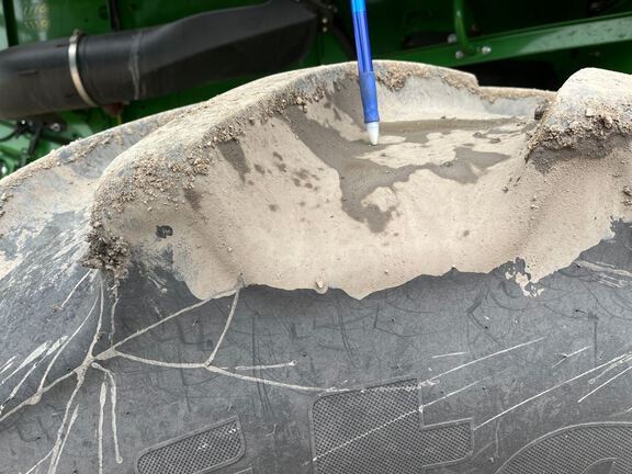 2023 John Deere S780 Combine