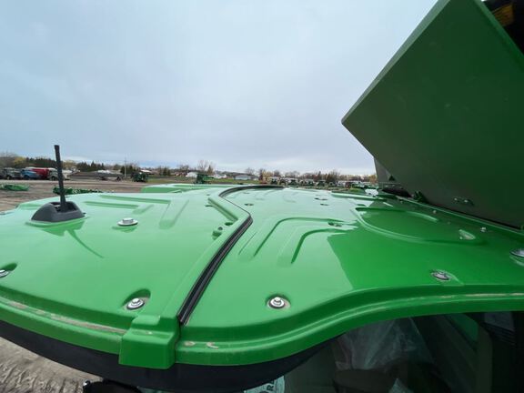 2023 John Deere S780 Combine