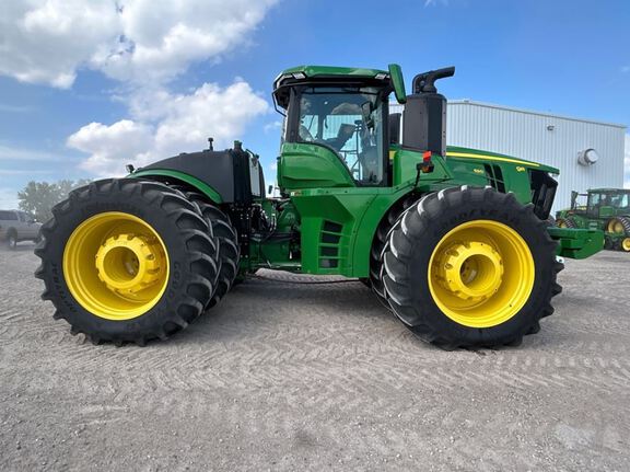 2023 John Deere 9R 590 Tractor 4WD