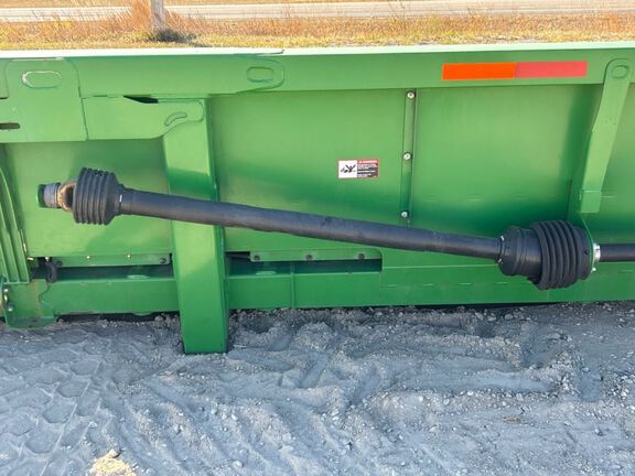 2011 John Deere 616C Header Corn Head