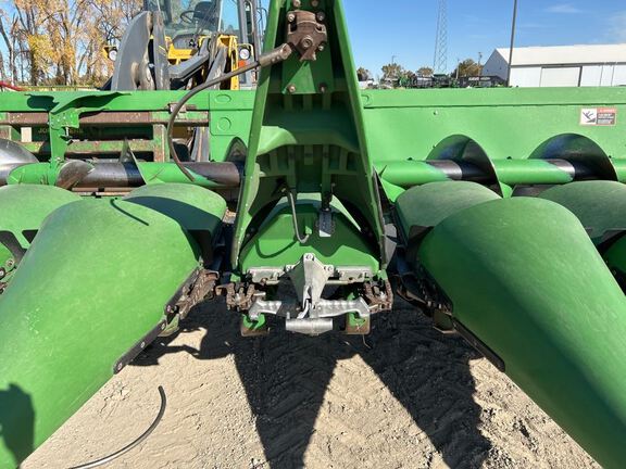 2011 John Deere 616C Header Corn Head