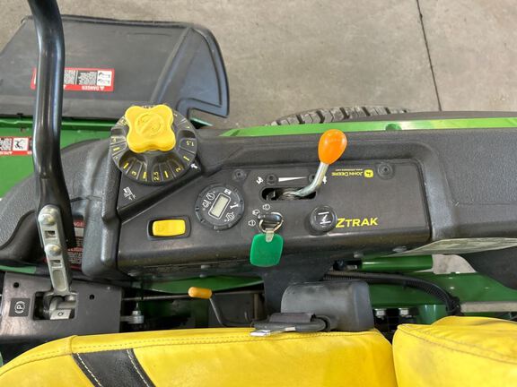 2018 John Deere Z950M Mower/Zero Turn