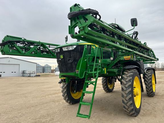 2024 John Deere 412R Sprayer/High Clearance