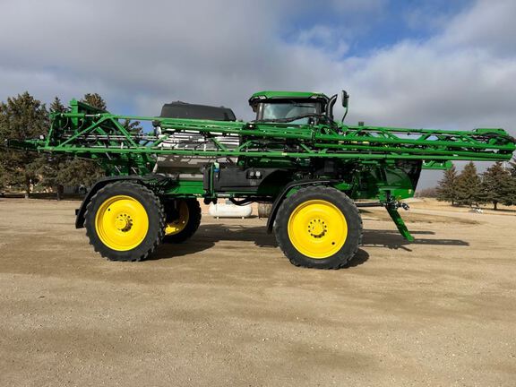 2024 John Deere 412R Sprayer/High Clearance