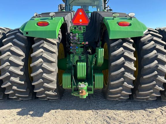 2017 John Deere 9620R Tractor 4WD