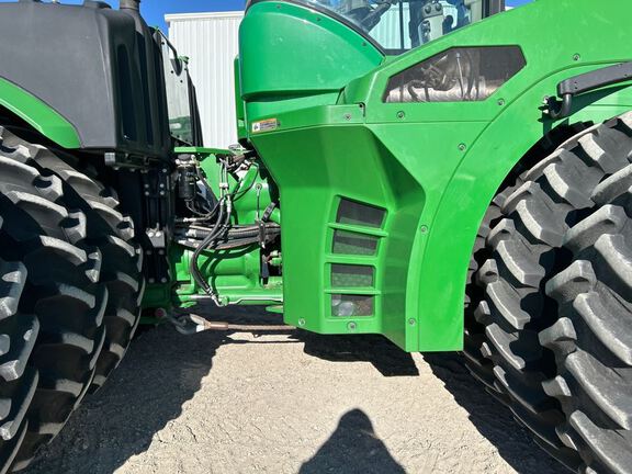 2017 John Deere 9620R Tractor 4WD