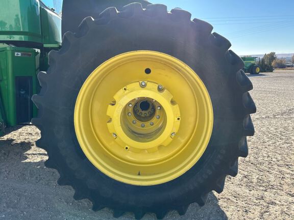 2017 John Deere 9620R Tractor 4WD