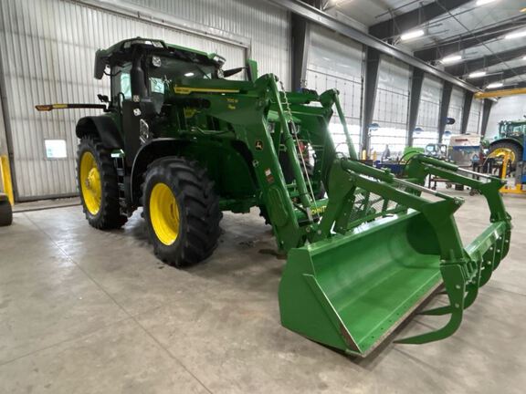 2021 John Deere 7R 210 Tractor