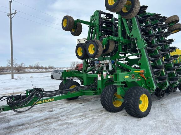 2023 John Deere N560F Air Seeder