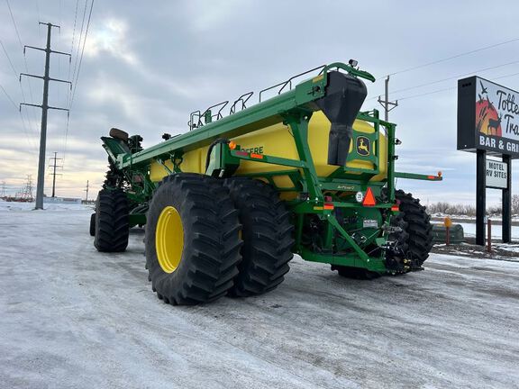 2023 John Deere N560F Air Seeder