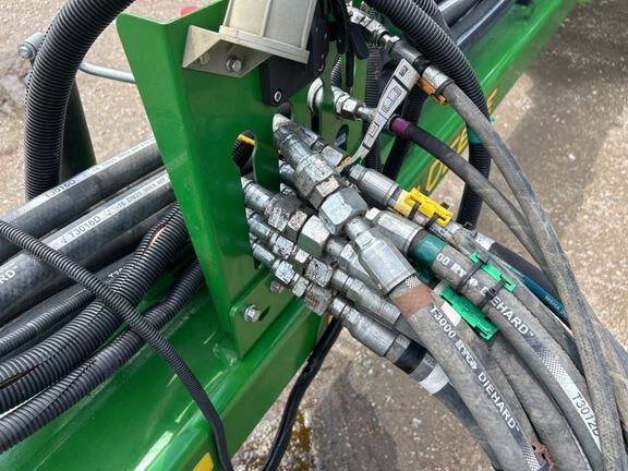 2023 John Deere N560F-C850 Air Seeder