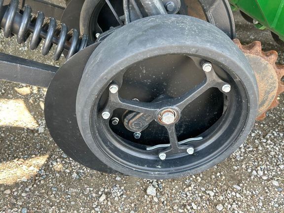 2023 John Deere N560F-C850 Air Seeder