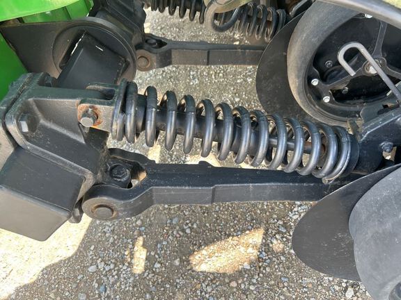 2023 John Deere N560F-C850 Air Seeder