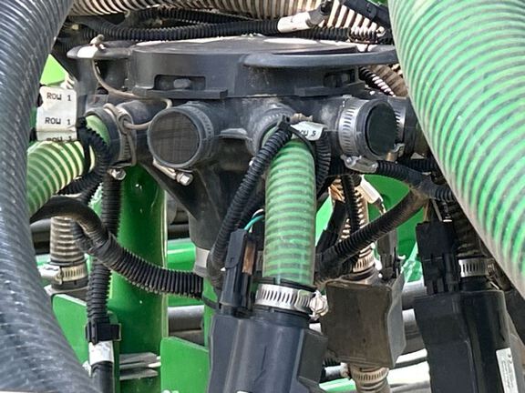 2023 John Deere N560F-C850 Air Seeder