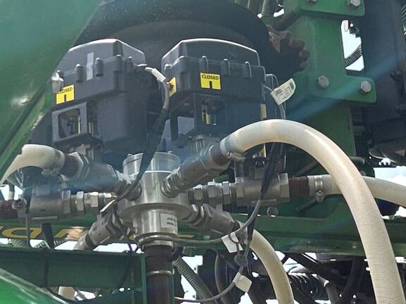 2023 John Deere N560F-C850 Air Seeder