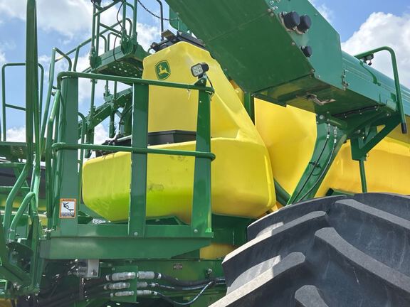 2023 John Deere N560F-C850 Air Seeder