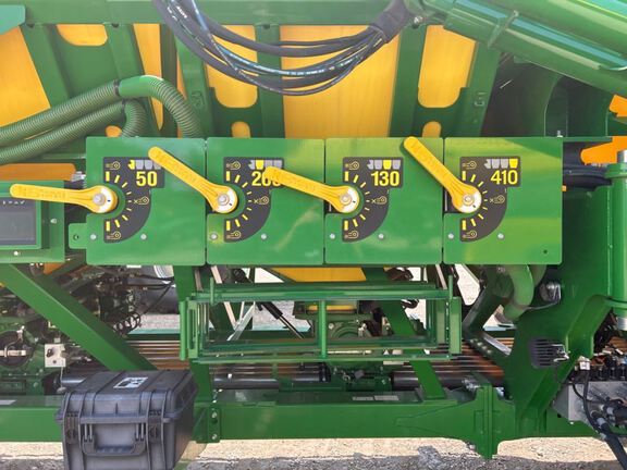 2023 John Deere N560F-C850 Air Seeder