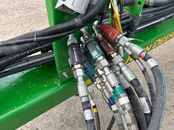 2024 John Deere N560F-C850T Air Seeder