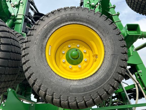 2024 John Deere N560F-C850T Air Seeder