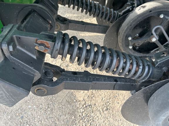 2024 John Deere N560F-C850T Air Seeder