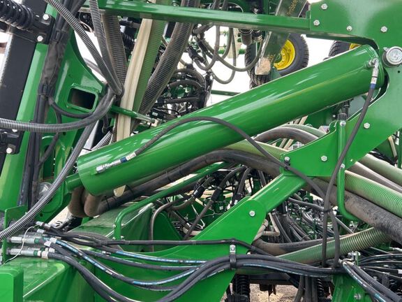 2024 John Deere N560F-C850T Air Seeder