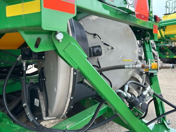 2024 John Deere N560F-C850T Air Seeder