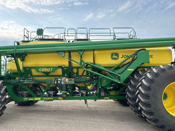 2024 John Deere N560F-C850T Air Seeder