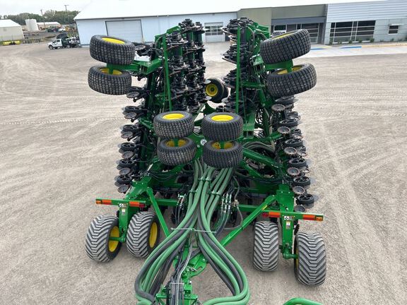 2024 John Deere N560F-C850T Air Seeder