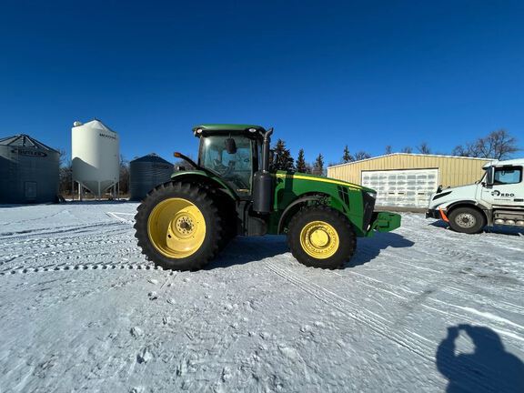 2013 John Deere 8285R Tractor