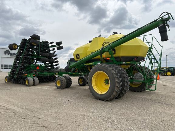 2012 John Deere 1890 Air Seeder