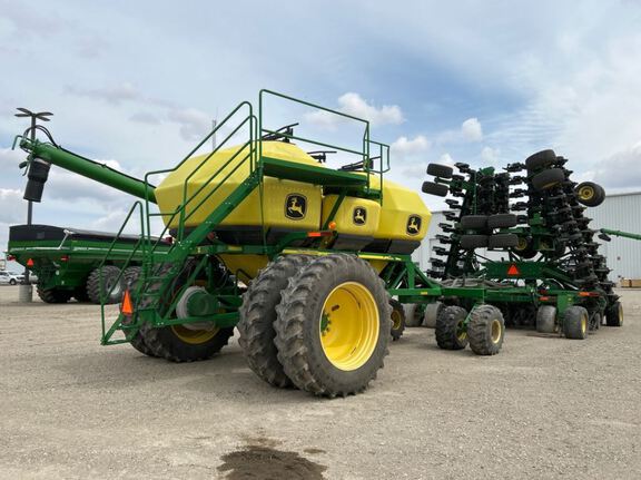 2012 John Deere 1890 Air Seeder