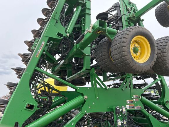 2012 John Deere 1890 Air Seeder