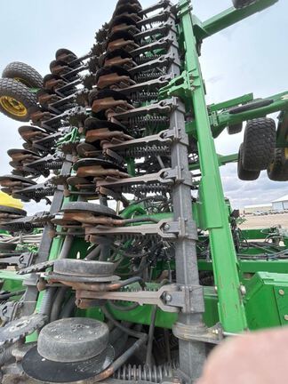 2012 John Deere 1890 Air Seeder
