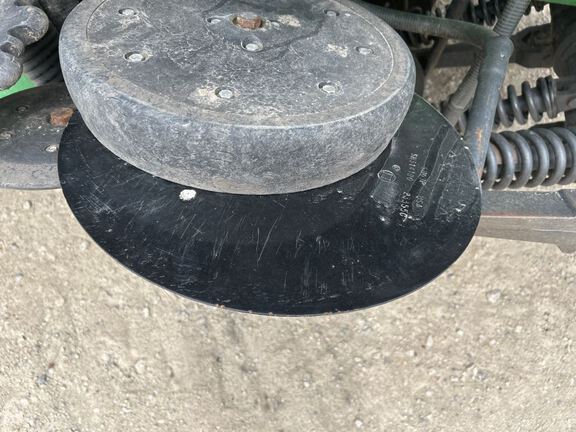 2012 John Deere 1890 Air Seeder