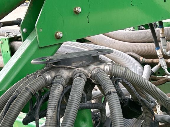 2012 John Deere 1890 Air Seeder