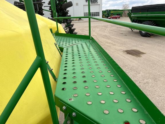 2012 John Deere 1890 Air Seeder