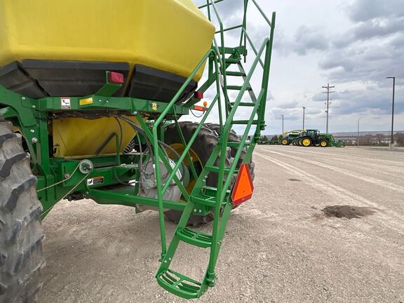 2012 John Deere 1890 Air Seeder