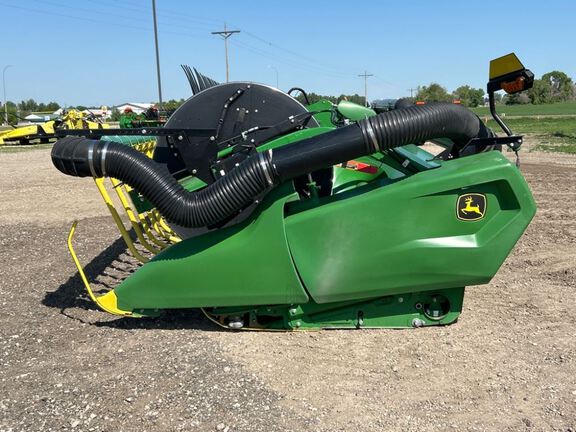 2022 John Deere RD40F Header Combine