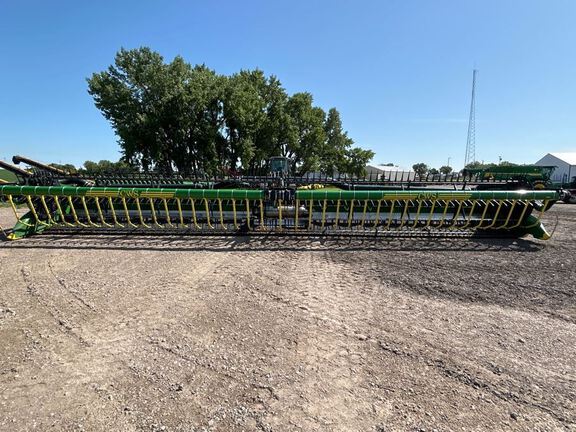 2022 John Deere RD40F Header Combine