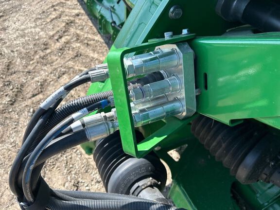 2022 John Deere RD40F Header Combine