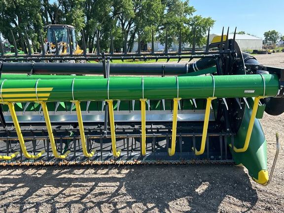 2022 John Deere RD40F Header Combine