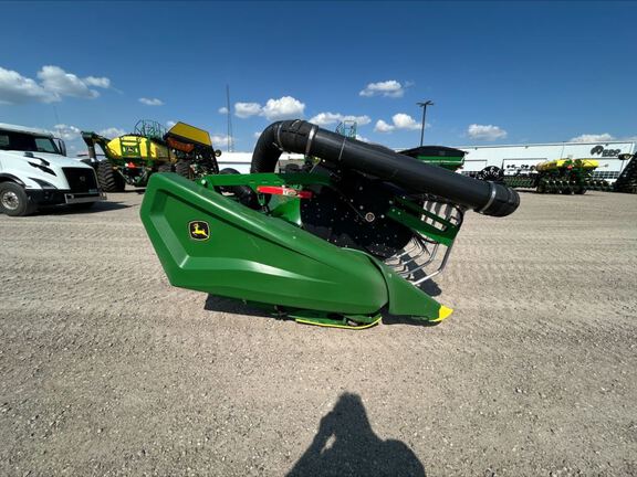2022 John Deere HD40F Header Combine
