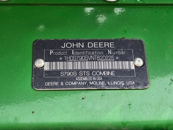 2022 John Deere S790 Combine